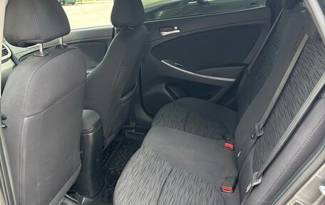 Hyundai Solaris II рестайлинг, 2016 год, 1 000 000 рублей, 14 фотография