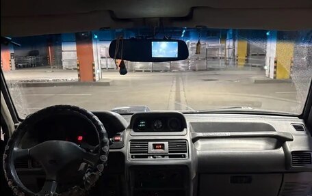 Mitsubishi Pajero III рестайлинг, 1995 год, 950 000 рублей, 9 фотография