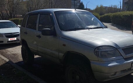 Chevrolet Niva I рестайлинг, 2003 год, 240 000 рублей, 2 фотография