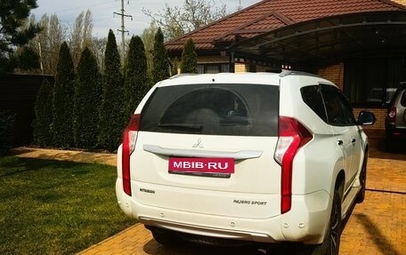 Mitsubishi Pajero Sport III рестайлинг, 2017 год, 2 850 000 рублей, 5 фотография