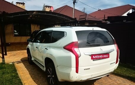 Mitsubishi Pajero Sport III рестайлинг, 2017 год, 2 850 000 рублей, 4 фотография