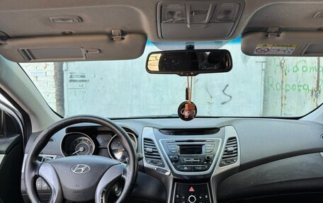 Hyundai Elantra V, 2015 год, 850 000 рублей, 7 фотография