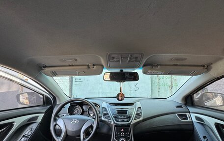 Hyundai Elantra V, 2015 год, 850 000 рублей, 6 фотография