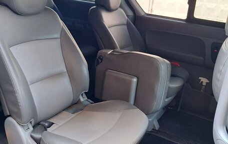 Hyundai Grand Starex Grand Starex I рестайлинг 2, 2010 год, 1 265 000 рублей, 4 фотография