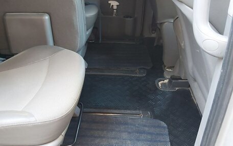 Hyundai Grand Starex Grand Starex I рестайлинг 2, 2010 год, 1 265 000 рублей, 3 фотография