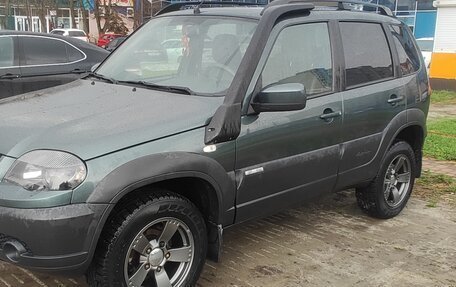 Chevrolet Niva I рестайлинг, 2017 год, 845 000 рублей, 4 фотография