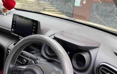 Toyota Yaris Cross, 2020 год, 1 750 000 рублей, 4 фотография