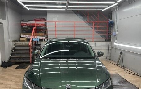 Skoda Octavia IV, 2022 год, 2 400 000 рублей, 4 фотография