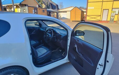 Toyota iQ, 2009 год, 790 000 рублей, 12 фотография