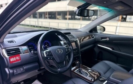 Toyota Camry, 2017 год, 2 450 000 рублей, 10 фотография