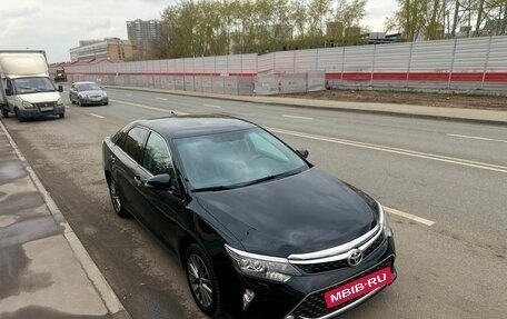 Toyota Camry, 2017 год, 2 450 000 рублей, 6 фотография