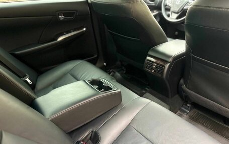 Toyota Camry, 2017 год, 2 450 000 рублей, 19 фотография