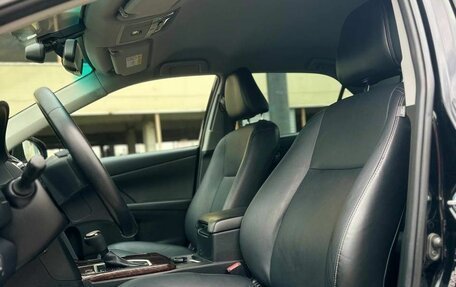 Toyota Camry, 2017 год, 2 450 000 рублей, 18 фотография