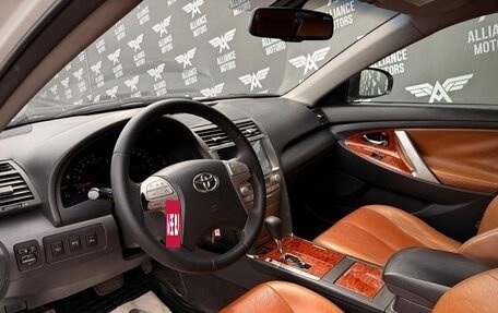Toyota Camry, 2011 год, 1 200 000 рублей, 10 фотография