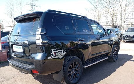 Toyota Land Cruiser Prado 150 рестайлинг 2, 2021 год, 5 600 000 рублей, 3 фотография