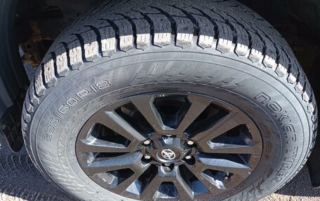 Toyota Land Cruiser Prado 150 рестайлинг 2, 2021 год, 5 600 000 рублей, 23 фотография