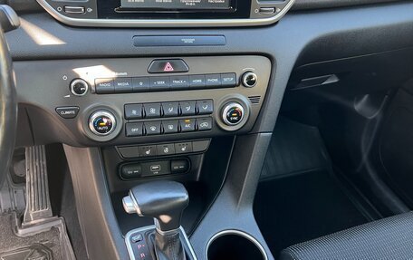 KIA Sportage IV рестайлинг, 2018 год, 2 450 000 рублей, 21 фотография