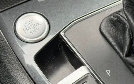 Volkswagen Tiguan II, 2020 год, 2 695 000 рублей, 8 фотография