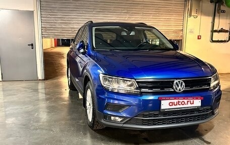 Volkswagen Tiguan II, 2020 год, 2 695 000 рублей, 2 фотография