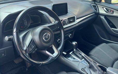 Mazda 3, 2017 год, 1 550 000 рублей, 2 фотография