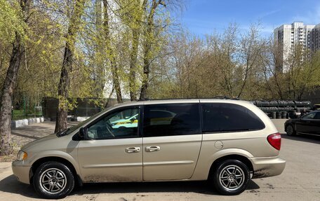 Chrysler Town & Country IV, 2003 год, 595 000 рублей, 4 фотография