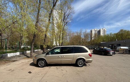 Chrysler Town & Country IV, 2003 год, 595 000 рублей, 3 фотография
