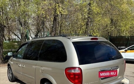 Chrysler Town & Country IV, 2003 год, 595 000 рублей, 6 фотография