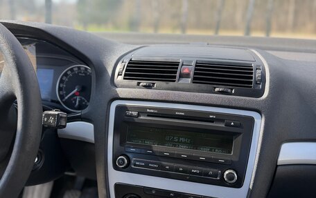 Skoda Octavia, 2010 год, 490 000 рублей, 18 фотография