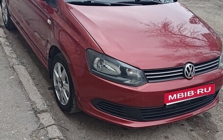 Volkswagen Polo VI (EU Market), 2013 год, 750 000 рублей, 3 фотография