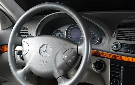 Mercedes-Benz E-Класс, 2004 год, 999 000 рублей, 12 фотография