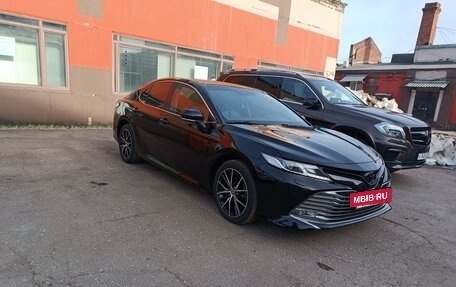 Toyota Camry, 2019 год, 2 225 000 рублей, 6 фотография