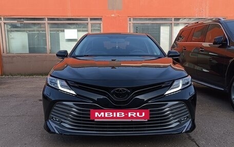 Toyota Camry, 2019 год, 2 225 000 рублей, 3 фотография