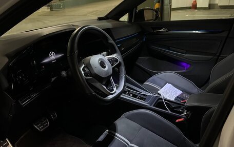 Volkswagen Golf VIII, 2022 год, 1 900 000 рублей, 8 фотография