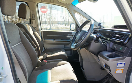 Honda Stepwgn IV, 2016 год, 1 900 000 рублей, 20 фотография