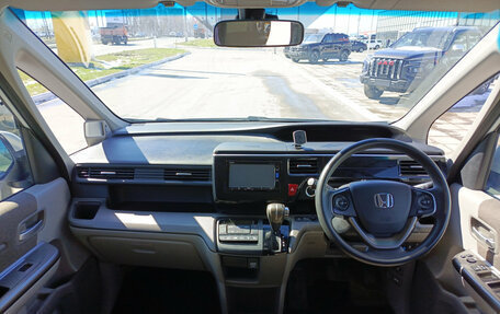 Honda Stepwgn IV, 2016 год, 1 900 000 рублей, 18 фотография