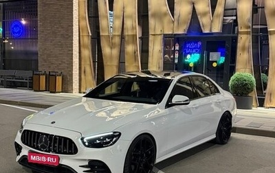 Mercedes-Benz E-Класс, 2021 год, 4 500 000 рублей, 1 фотография