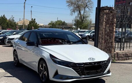 Hyundai Elantra, 2023 год, 1 700 000 рублей, 1 фотография