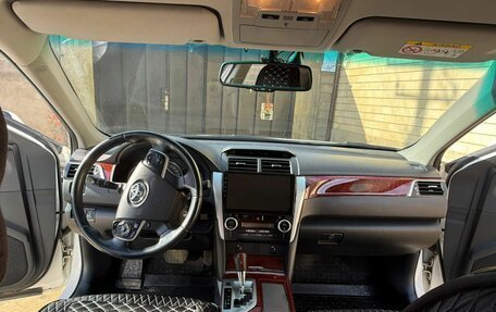 Toyota Camry, 2013 год, 1 450 000 рублей, 15 фотография