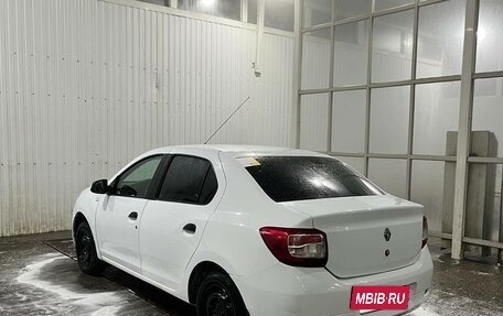 Renault Logan II, 2017 год, 650 000 рублей, 4 фотография