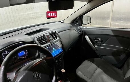 Renault Logan II, 2017 год, 650 000 рублей, 7 фотография