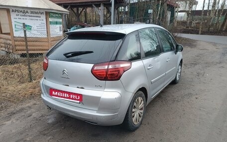 Citroen C4 Picasso II рестайлинг, 2011 год, 380 000 рублей, 3 фотография