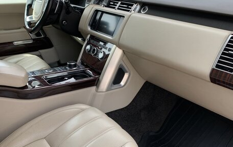 Land Rover Range Rover IV рестайлинг, 2015 год, 4 800 000 рублей, 8 фотография