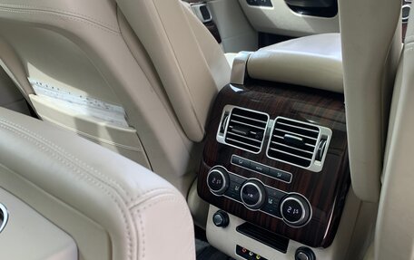 Land Rover Range Rover IV рестайлинг, 2015 год, 4 800 000 рублей, 13 фотография