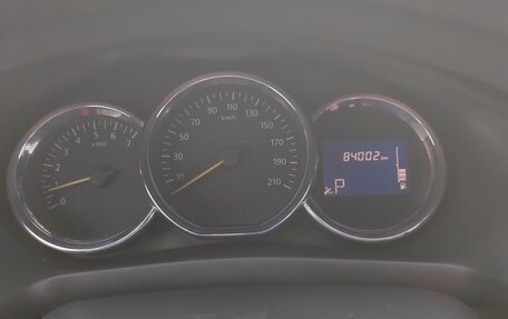 Renault Logan II, 2017 год, 820 000 рублей, 8 фотография