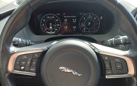 Jaguar F-Pace, 2019 год, 3 600 000 рублей, 6 фотография
