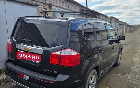 Chevrolet Orlando I, 2011 год, 1 650 000 рублей, 4 фотография
