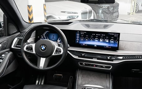 BMW X7, 2022 год, 12 690 000 рублей, 2 фотография