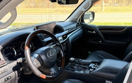 Lexus LX III, 2017 год, 6 999 999 рублей, 10 фотография