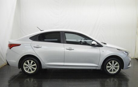 Hyundai Solaris II рестайлинг, 2019 год, 935 000 рублей, 4 фотография