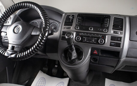 Volkswagen Caravelle T5, 2012 год, 1 749 000 рублей, 9 фотография